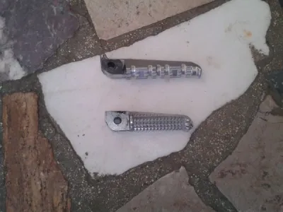 Repose pieds avd et ard yamaha 900 mt09 2018 - photo 4