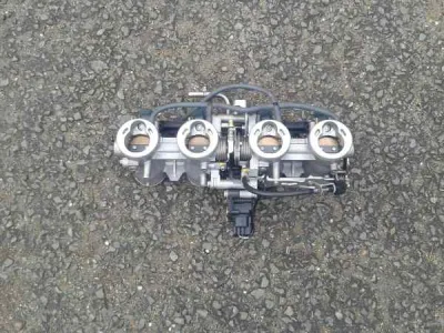 Rampe injection kawasaki z 750 2010 - photo 4