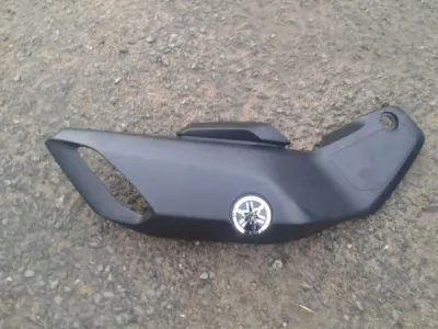 Cache latéral droit yamaha 700 mt07 2020 - photo 2