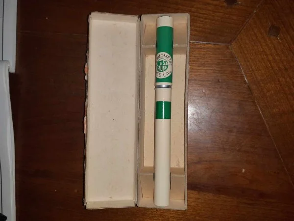 Ancien thermomètre à mercure - fièvre - Médical - Saint-Satur (18300)