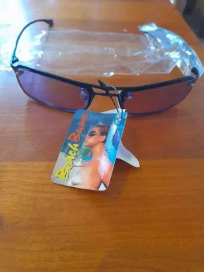 Paire de lunettes de soleil uv 400 - Sacs & Maroquinerie - Saint-Satur (18300)