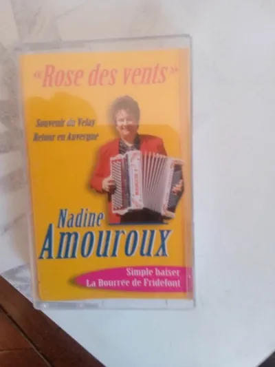 Cassette audio " nadine amouroux " - CD, DVD & Vinyles - Saint-Satur (18300)