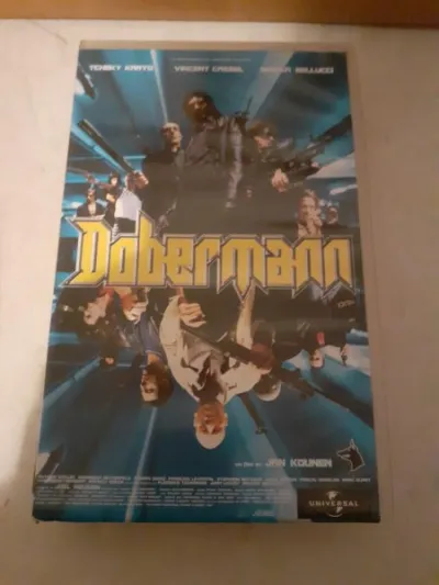 Cassette vhs "doberman " - CD, DVD & Vinyles - Saint-Satur (18300)