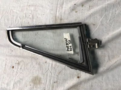 Vitre triangulaire gauche avec cadre Porsche 911 - Équipements Auto - Nice (06300)