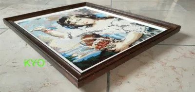 Tableau tissé femme, broderie au point de croix - photo 3