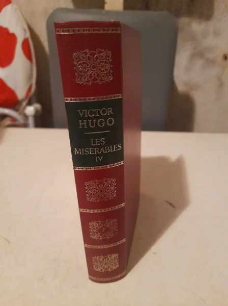 Livre victor hugo "les misérables iv " - Livres - Saint-Satur (18300)