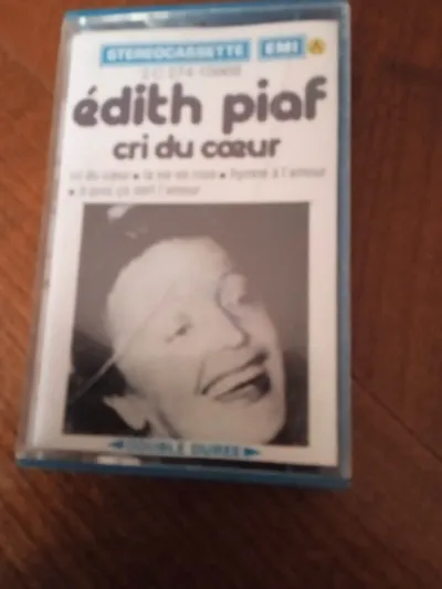 Cassette audio " edith piaf" - CD, DVD & Vinyles - Saint-Satur (18300)