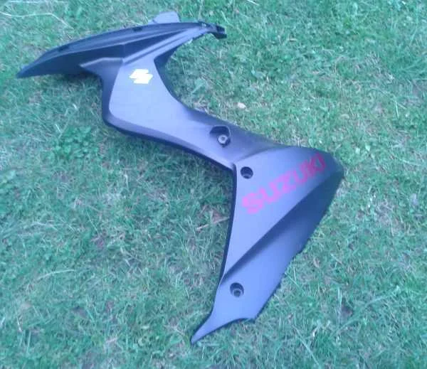 Flanc carénage inférieur suzuki 1000 gsxs 2020 - Équipements Moto - Le Pré-Saint-Gervais (93310)
