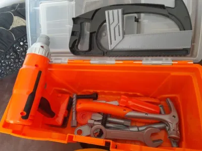 Boite à outils en plastique pour enfants + casque - photo 3