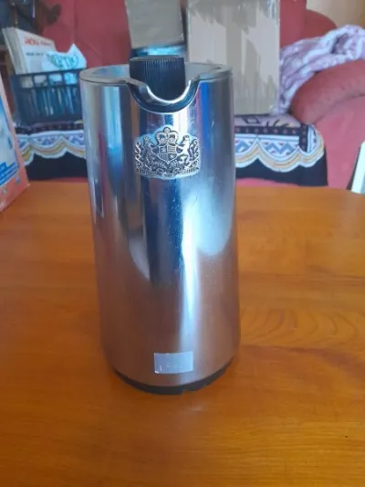 Ancien pichet isotherme à café en métal - photo 3