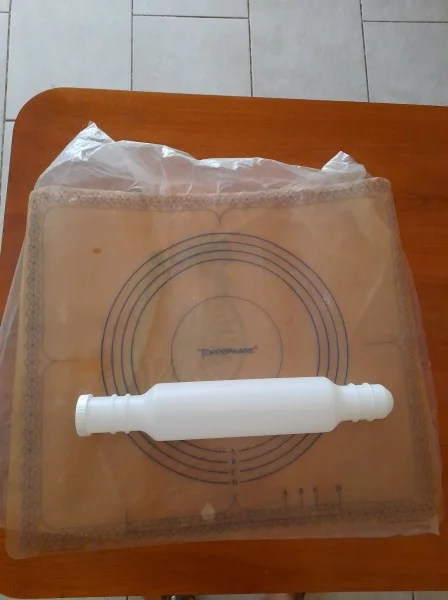 Rouleau à pâtisserie en plastique à réservoir - Collection - Saint-Satur (18300)