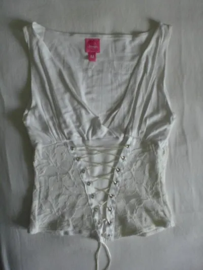 Haut divers t.36 ou t.38 neuf - Vêtements Femme - Sochaux (25600)