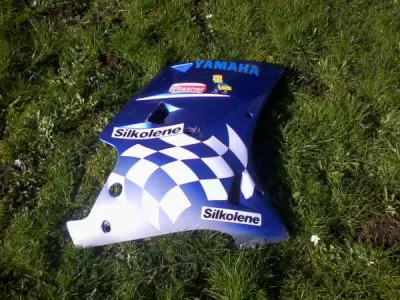 Flanc carénage droit yamaha fz 750 1993 - Équipements Moto - Le Pré-Saint-Gervais (93310)