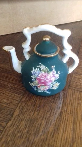 Petite théière porcelaine de limoge - Arts de la Table - Saint-Satur (18300)
