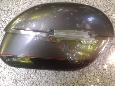 Sacoche droite kawasaki vn 1700 vulcan 2023 - Équipements Moto - Le Mans (72000)