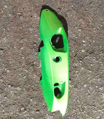 Cache latéral kawasaki er6 2009 - photo 4