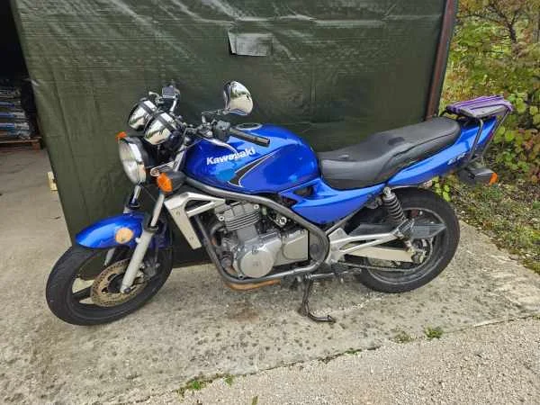 Vends kawasaki er-5 pour pièces - Motos & Scooters - Cieurac (46230)