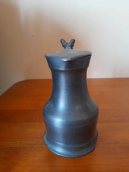 Ancien pichet en étain - Collection - Saint-Satur (18300)