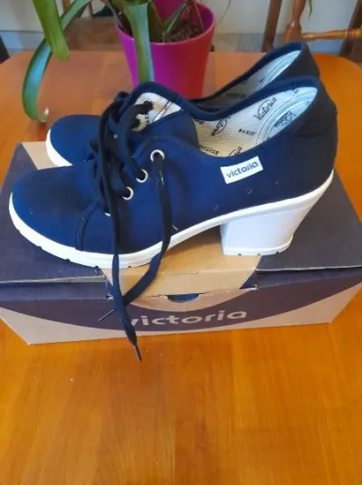 Paire de chaussure à talon en tissus victoria - photo 4