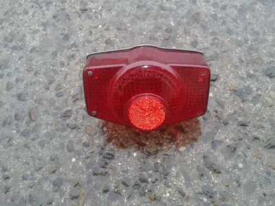 Feu ar honda gl 1000 goldwing 1980 - Équipements Moto - Dampleux (02600)