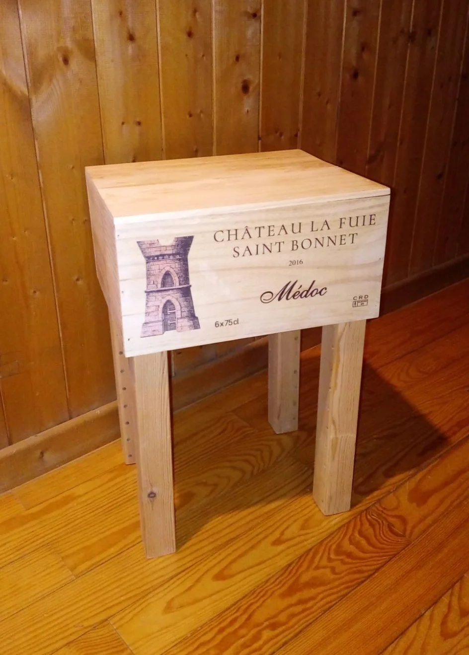 Tabouret / sellette / Table de nuit ex caisse de v - Meubles - Monnetier-Mornex (74560)