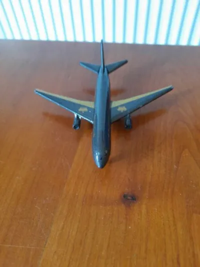 Avion miniature majorette - booing 767 tm - photo 4