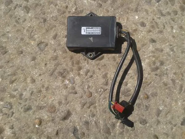 Boitier cdi suzuki 1100 gsxr 1988 - Équipements Moto - Dampleux (02600)