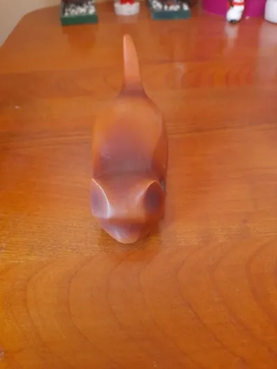 Petit chat sculpté en bois décoratif - photo 2