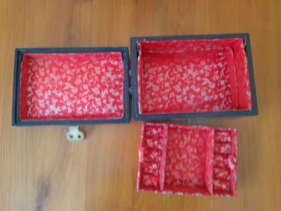 Boite à bijoux en bois et laiton - photo 2