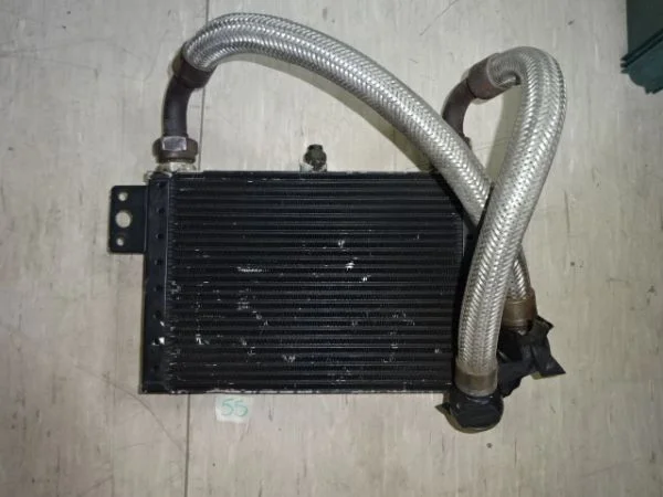 Radiateur d'huile pour ferrari mondial 3.2 qv - Équipements Auto - Nice (06000)
