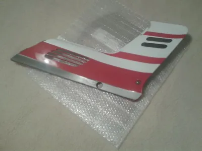 Cache latéral droit honda 1000 cbr 1990 - photo 3