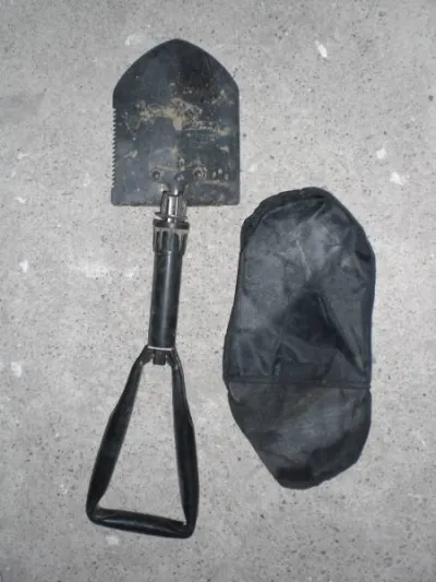 Pelle us noir - Bricolage - Sochaux (25600)