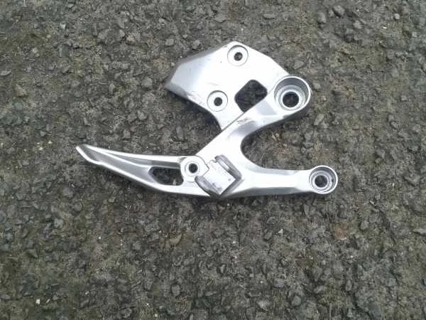 Platine avant droite yamaha 900 mt09 2020 - Équipements Moto - Verberie (60410)