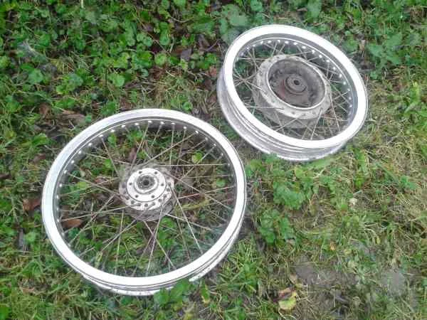 Jantes a rayons honda 1000 goldwin 1975 - Équipements Moto - Rully (60810)