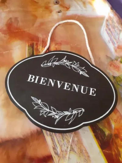Plaque de porte en bois" bienvenue " - Portes & Fenêtres - Saint-Satur (18300)