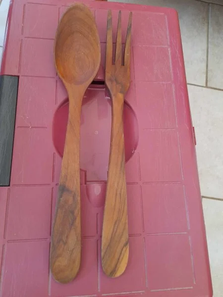 Couvert à salade en bois d'olivier - Collection - Saint-Satur (18300)