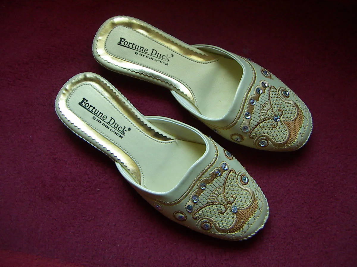 Mules neuves t.36 - Chaussures - Malakoff (92240)