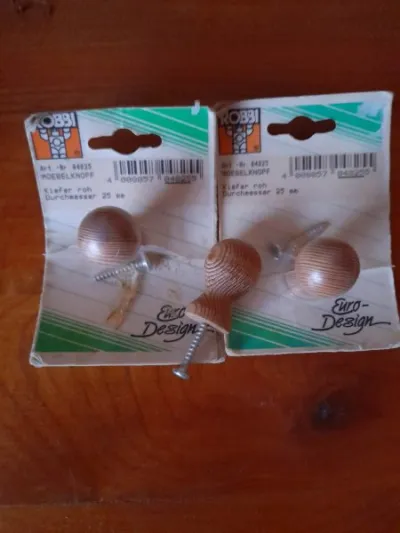 2 boutons de meuble en bois neufs + 1 gratuit - photo 2