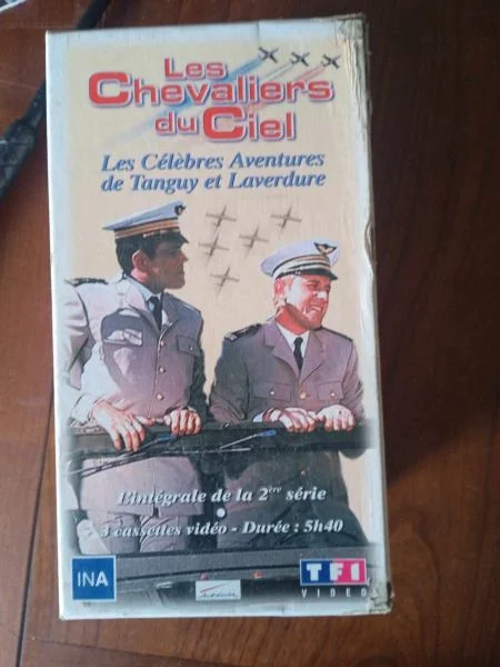 Vhs "les chevaliers du ciel " - CD, DVD & Vinyles - Saint-Satur (18300)