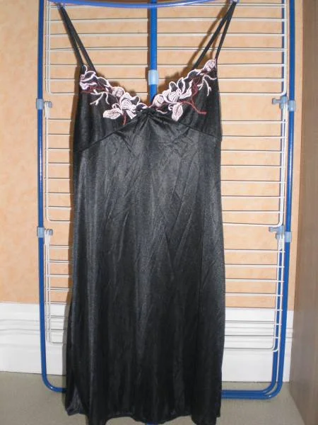 Nuisette + kimono t.38 neuf - Vêtements Femme - Sochaux (25600)