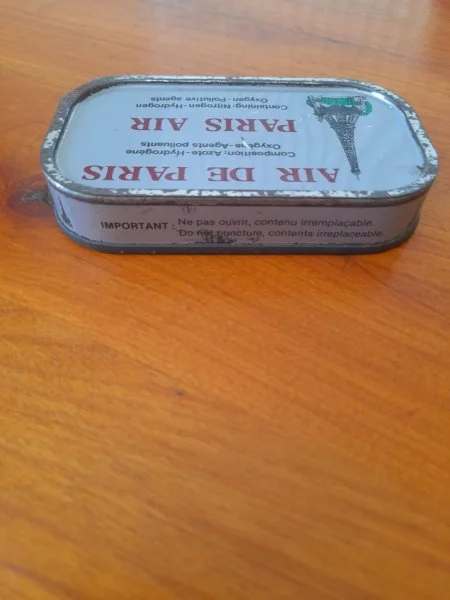 Ancienne boite en métal " air de paris - gadluco - Collection - Saint-Satur (18300)