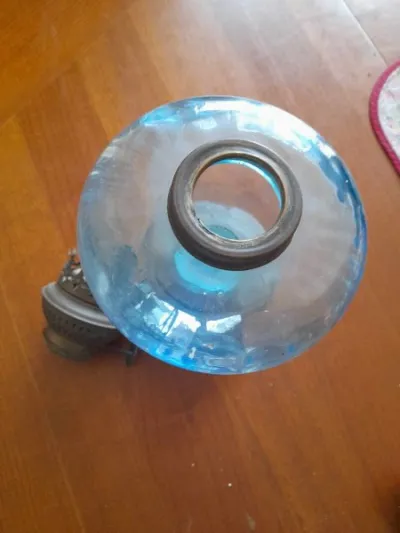 Ancienne lampe à pétrole - photo 2