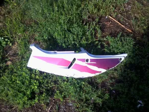 Cache latéral droit yamaha 750 yzf 1993 - Équipements Moto - Le Pré-Saint-Gervais (93310)