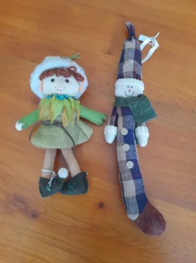 Lot 2 personnages à suspendre jardi enseigne - Décoration - Saint-Satur (18300)