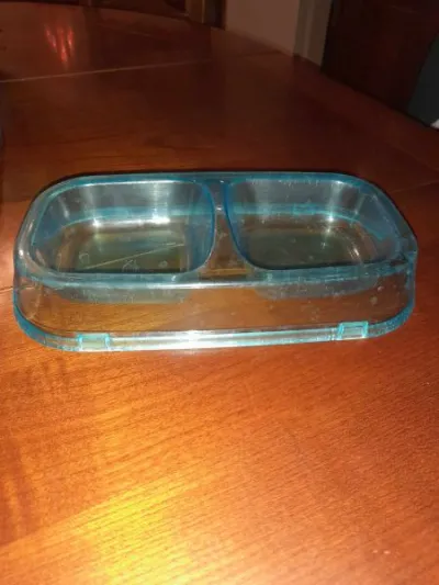 Gamelle en plastique double bacs pour chat - Chats - Saint-Satur (18300)