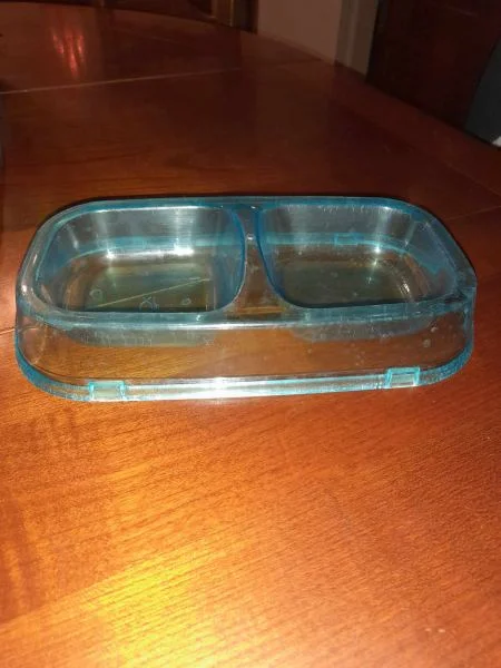 Gamelle en plastique double bacs pour chat - Chats - Saint-Satur (18300)