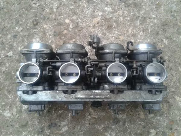Rampe carburateur honda cb 700 cs nighthawck - Équipements Moto - Dampleux (02600)