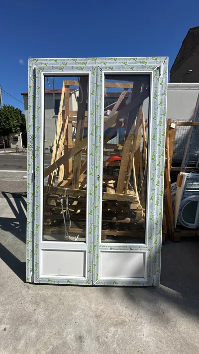 Porte fenêtre pvc blanc deux vantaux - Bricolage
