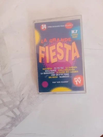 Cassette audio " la grande fiesta " - CD, DVD & Vinyles - Saint-Satur (18300)