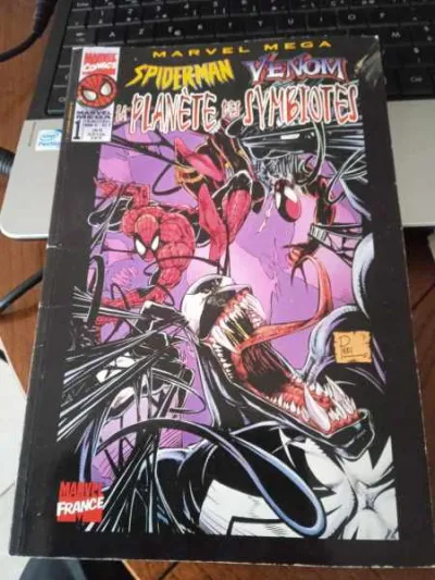Bd " spiderman / venom " - Livres - Saint-Satur (18300)